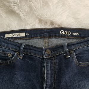 Gap authentic true skinny jeans size 29R